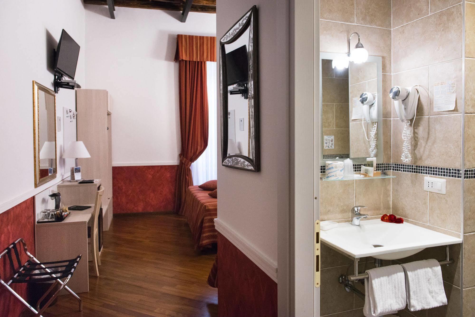 Bed and Breakfast Domus Capilupi Roma Exterior foto