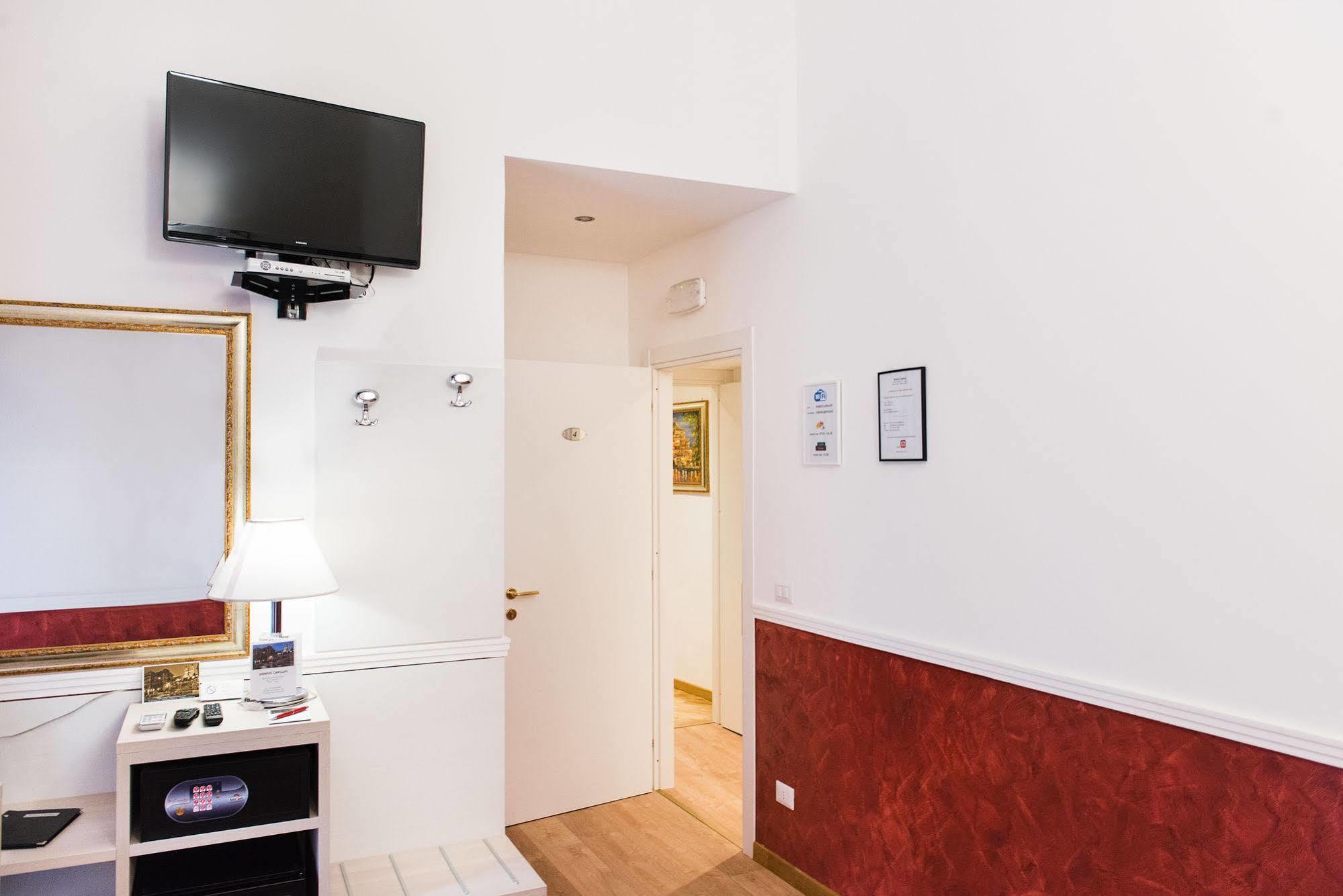 Bed and Breakfast Domus Capilupi Roma Exterior foto