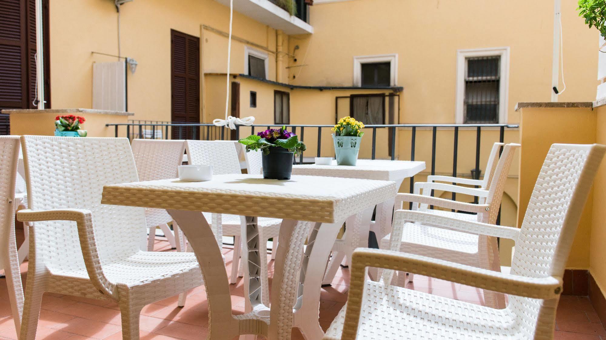 Bed and Breakfast Domus Capilupi Roma Exterior foto